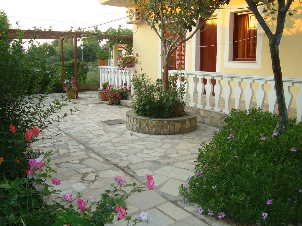 Apartment Victoria Agios Georgios  Exterior foto